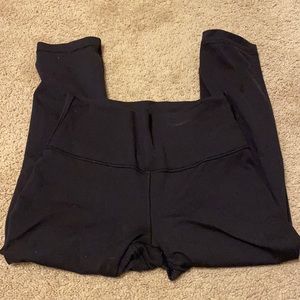 Lululemon wunder under Luon 21 inch!